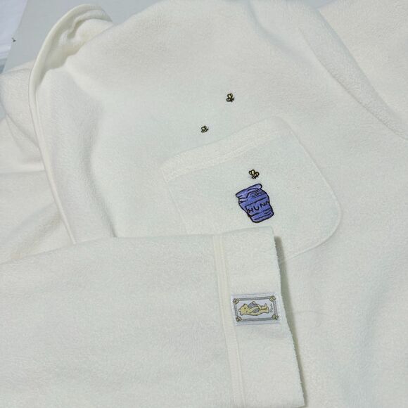 THE DISNEY STORE, Winnie the Pooh Long White Robe, XL, Y2K honeypot & bumblebee - Picture 3 of 6